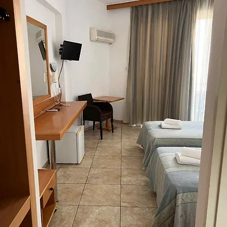 Flamingo Готель 3*