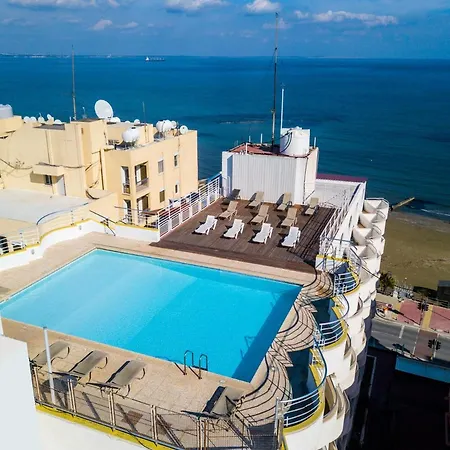 Flamingo 3*