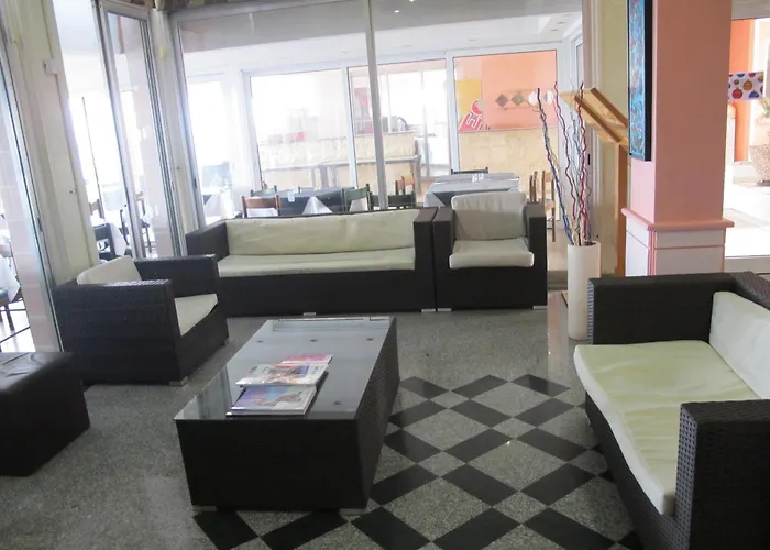 Otel Flamingo Larnaca