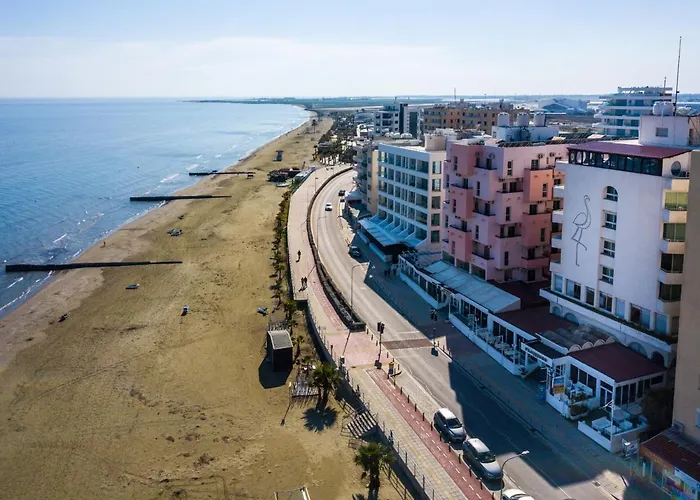 Otel Flamingo Larnaca