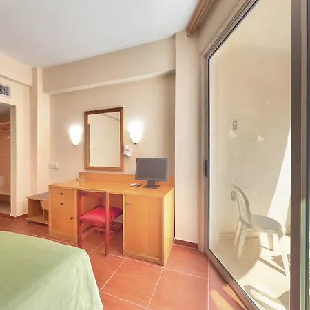 Flamingo 3*