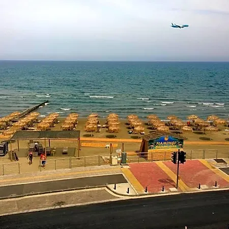 Flamingo 3* Larnaca