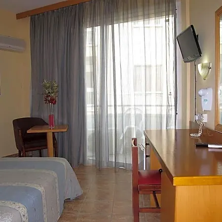 Flamingo 3*