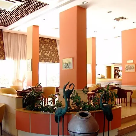 Flamingo Hotel