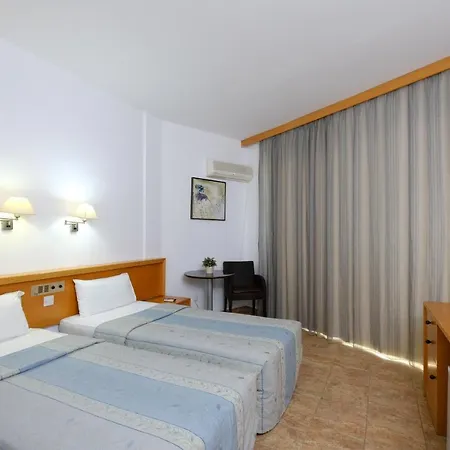 Hotel Flamingo 3*